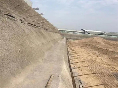 古冶河道边坡加固